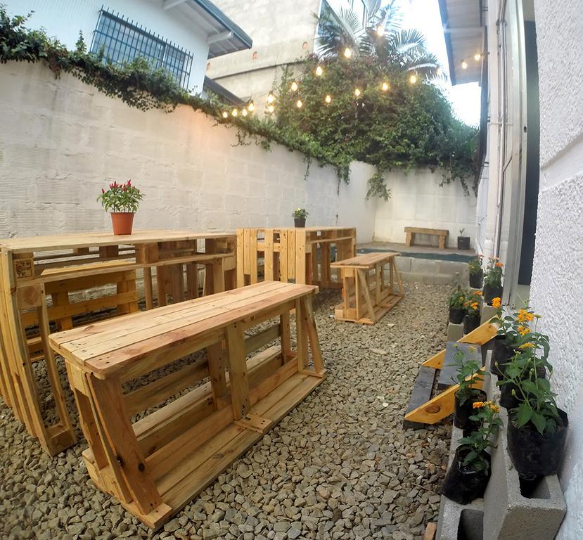 Blackpine Hostel Medellin Ngoại thất bức ảnh