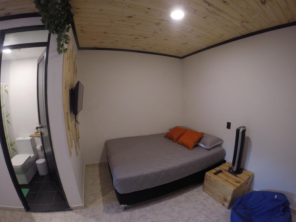 Blackpine Hostel Medellin Ngoại thất bức ảnh