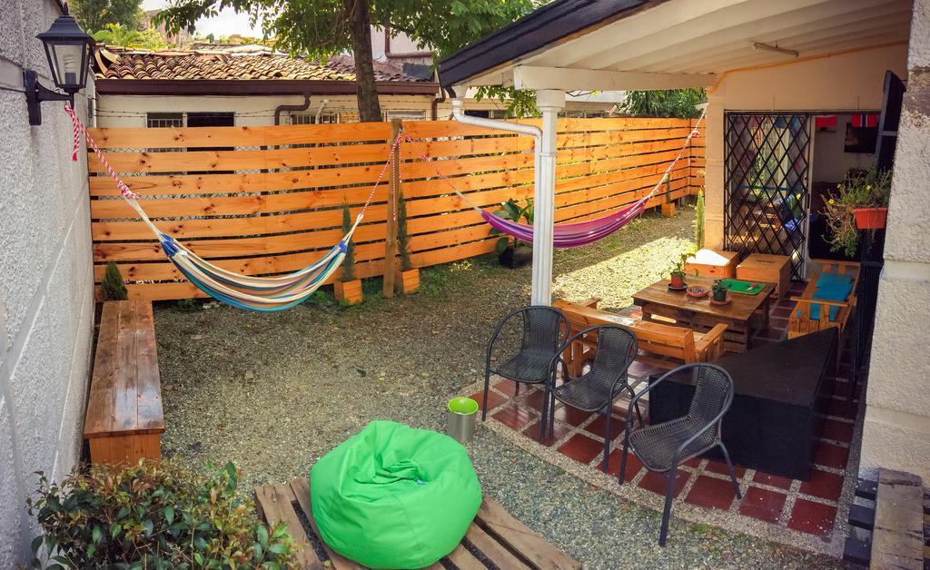 Blackpine Hostel Medellin Ngoại thất bức ảnh