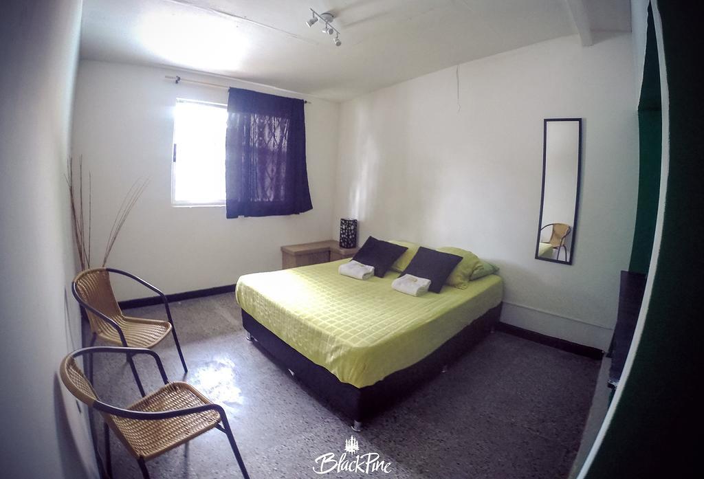 Blackpine Hostel Medellin Ngoại thất bức ảnh